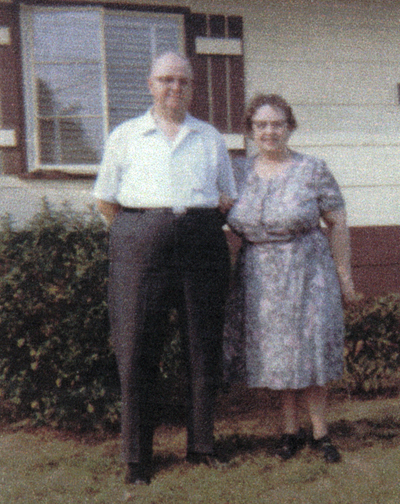 Irving Leslie and Mildred DeVoe 
Scanned photo from Sandra M. DeVoe, 13 July 2004